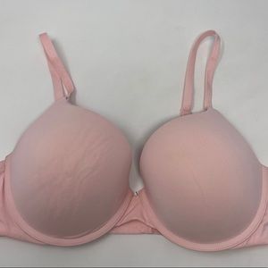 Pink Victoria Secret TShirt Bra size 36D. Smoke free home.